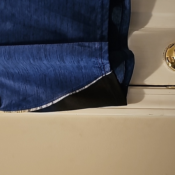 MENS SHORTS - Picture 2 of 5